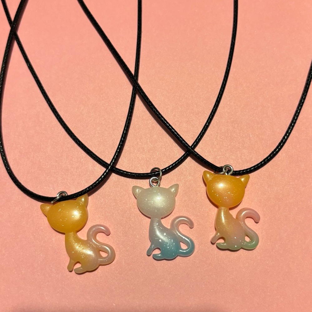 Handmade cat pendant necklaces 2/$15